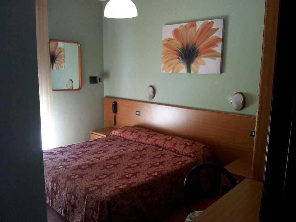 Hotel Sole 에라클레아 마레 외부 사진