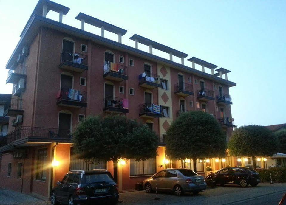 Hotel Sole 에라클레아 마레 외부 사진