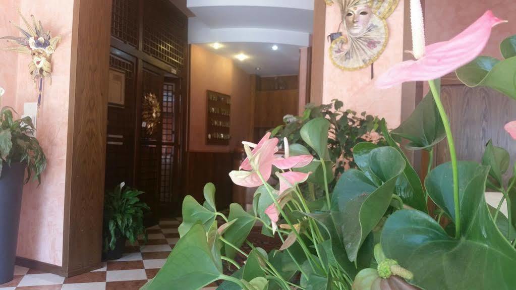 Hotel Sole 에라클레아 마레 외부 사진